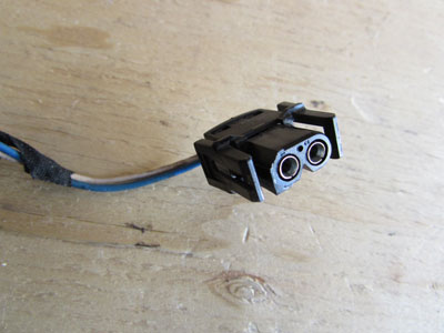 BMW VDO Gas Filler Flap Actuator Connector 1378188 E65 E66 745i 745Li 760i 760Li2